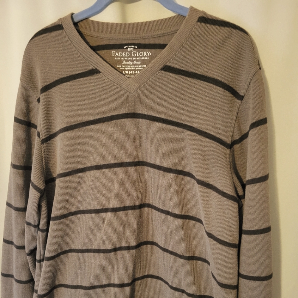 Faded Glory men's L long sleeved sweater